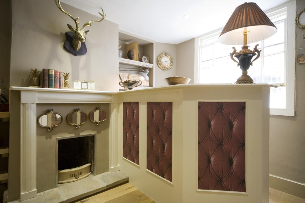 Stuart House Boutique Bedrooms Stow-on-the-Wold Екстериор снимка
