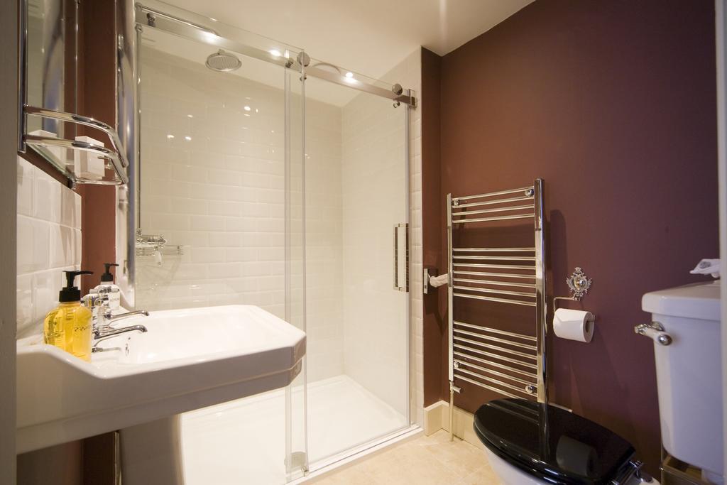 Stuart House Boutique Bedrooms Stow-on-the-Wold Екстериор снимка